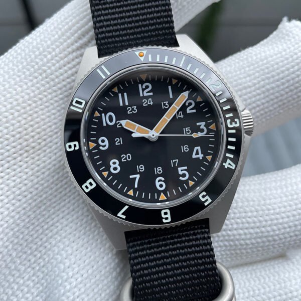 Steeldive SD1944 NH35 Retro Military Watch - Image 2