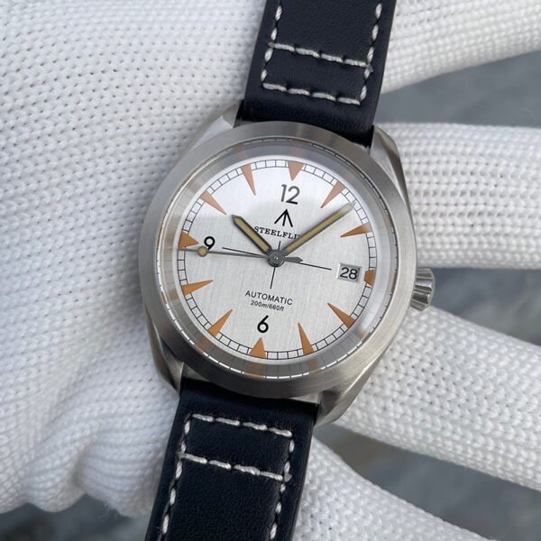 Steelflier SF751 NH35 Automatic Vintage Men Watch - Image 5