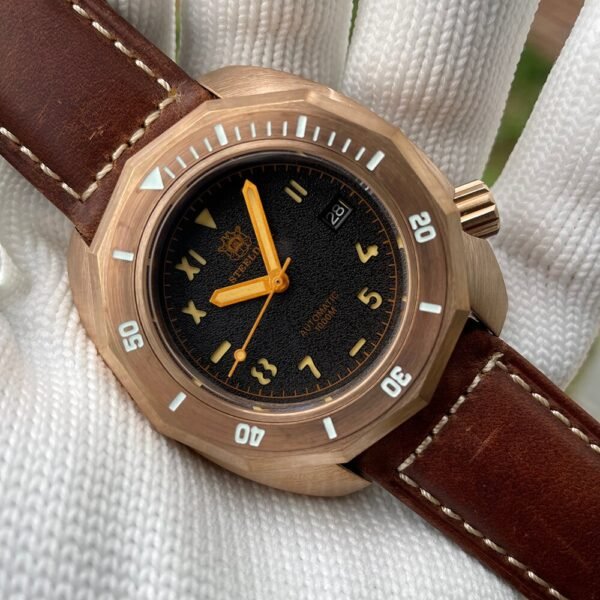 Steeldive SD1946S Solid Bronze Watch - Image 2