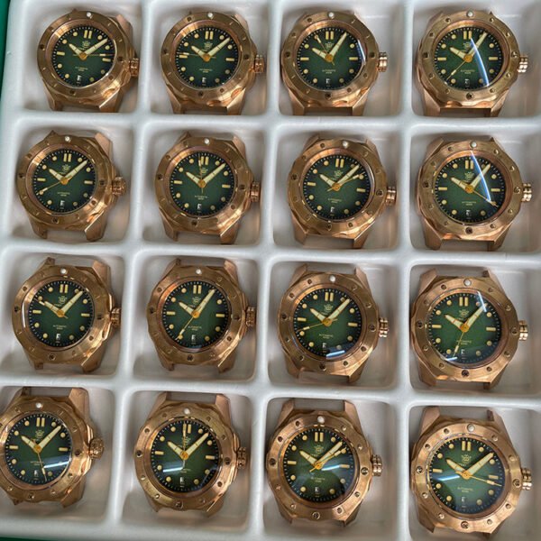 Steeldive SD1960S Bronze Dive Watch - Image 10
