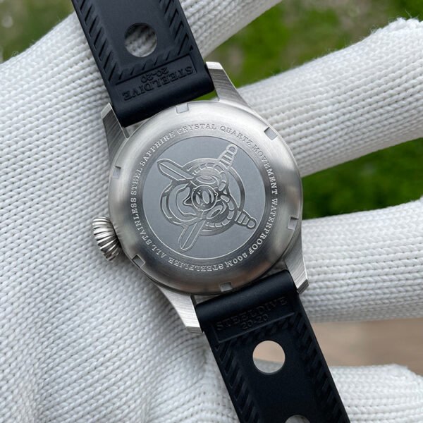 Steelflier VH60 Quartz Field Watch SF746 - Image 12