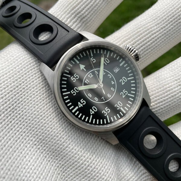 Steeldive SD1928T Type B Pilot Watch - Onion Crown - Image 6